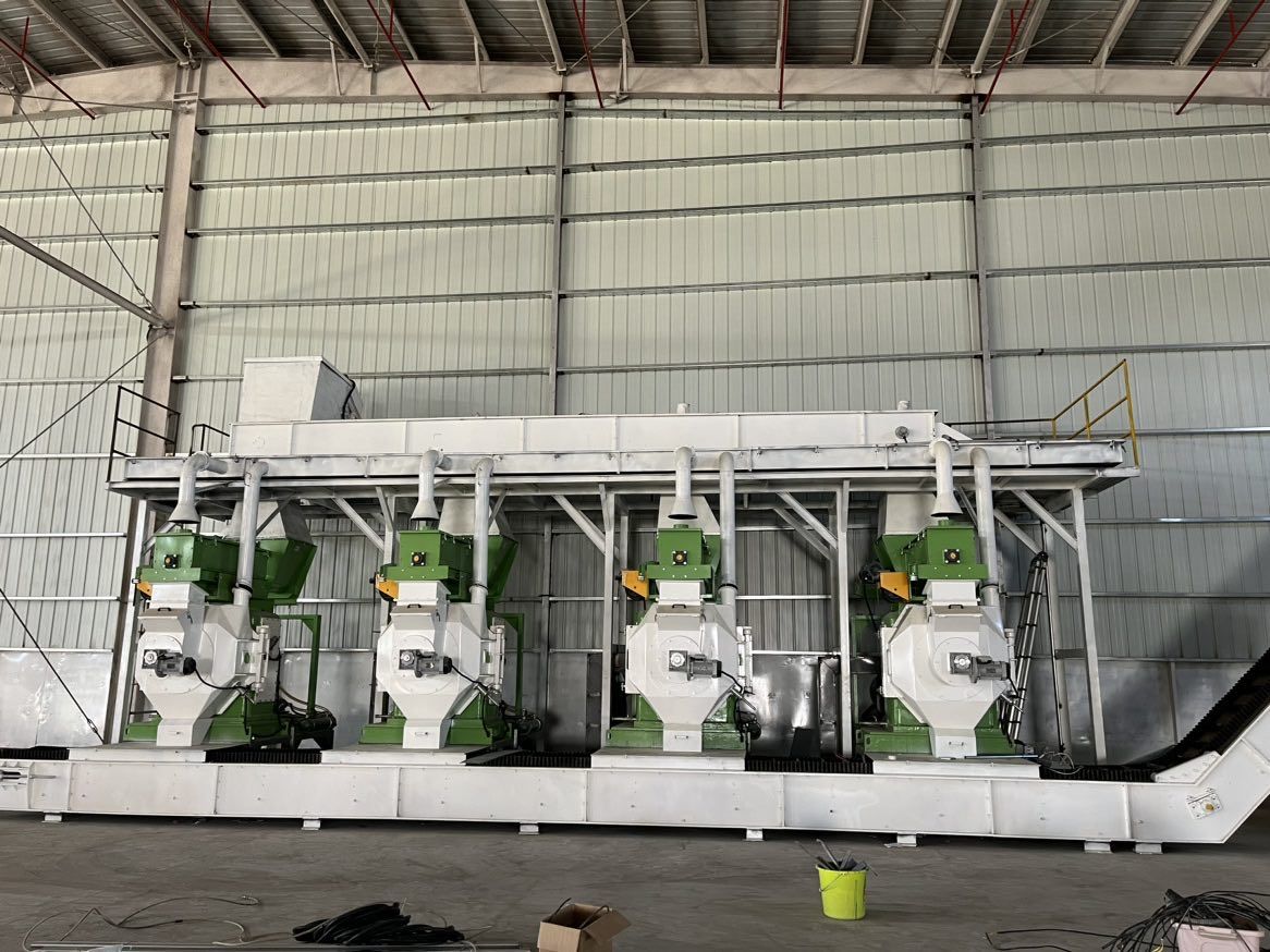 Key Equipment in Industrial Biomass Pellet Production Lines